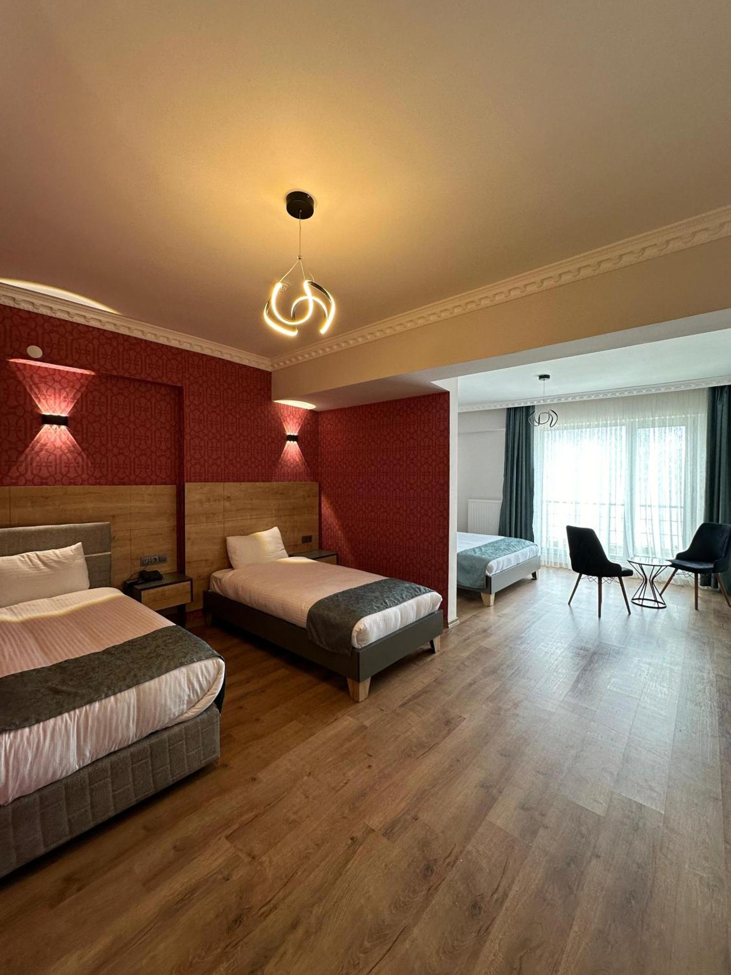 Orient Hotel Van Buitenkant foto